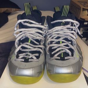 Nike air foamposites sz10